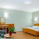 Hotel Aqua Blue