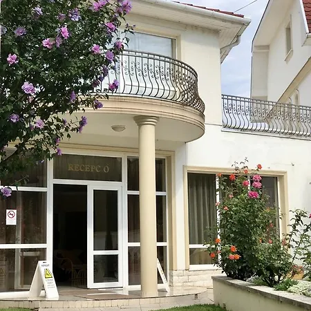 Aqua Blue Szálloda 3*